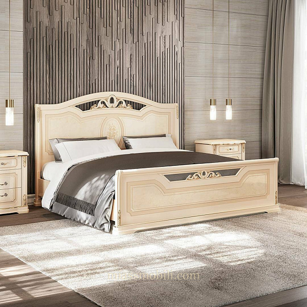 Кровать двойная с ножной спинкой